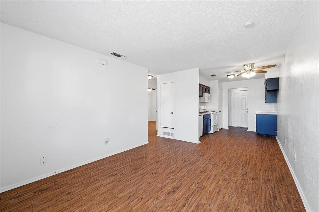 Kennedale, TX 76060,216 Pine Meadow Drive