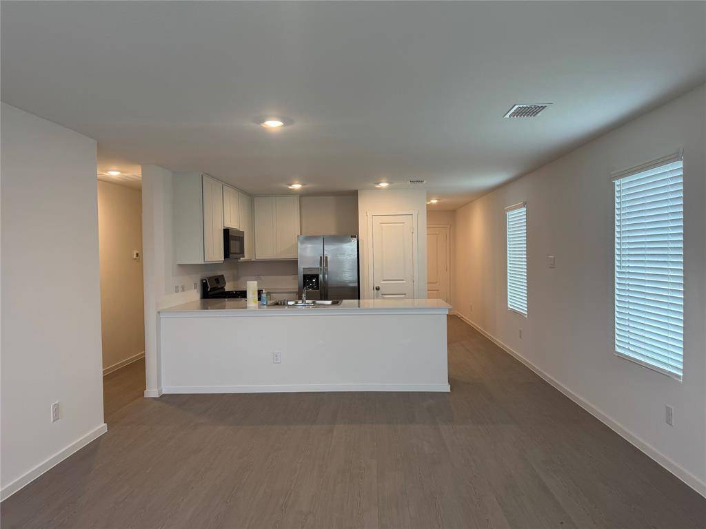 Ennis, TX 75119,913 Birkdale Drive