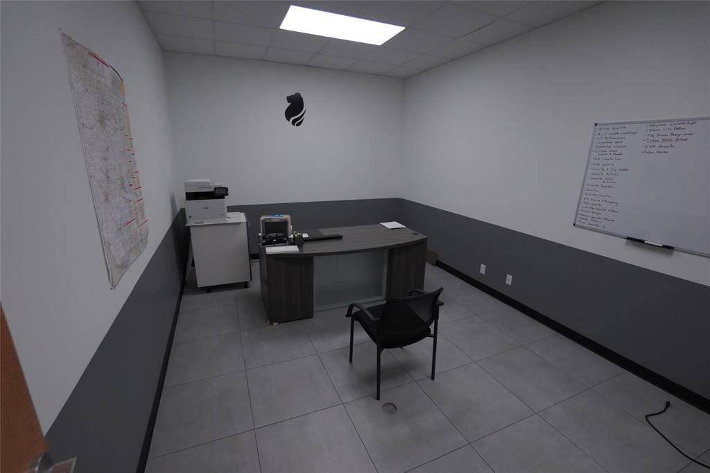 Dallas, TX 75220,10830 Composite Drive