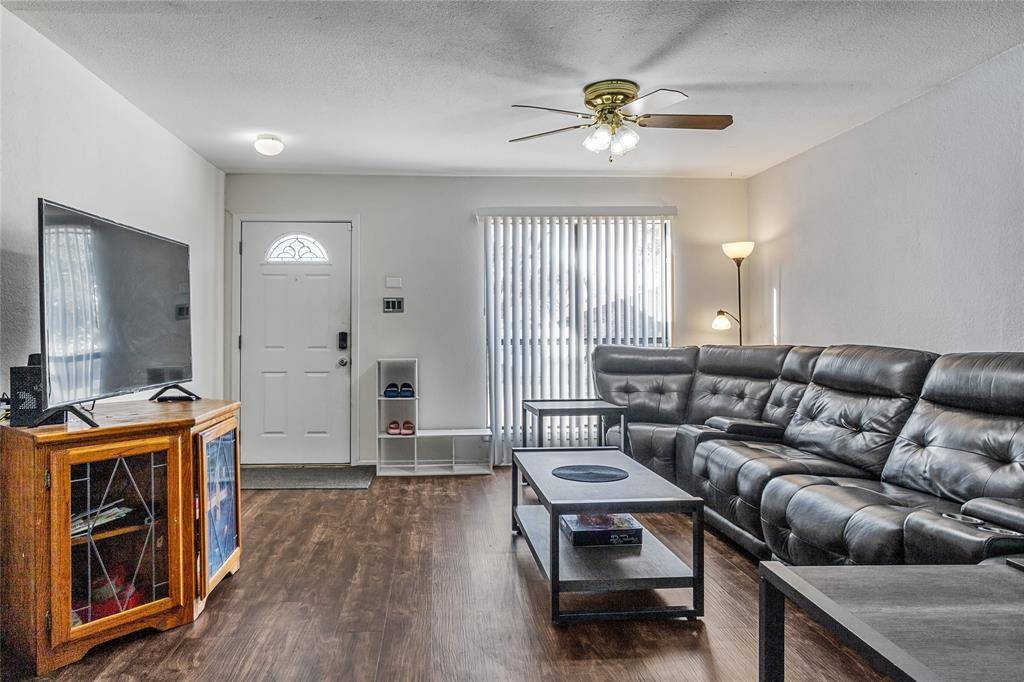 Carrollton, TX 75007,3112 Mayfair Drive