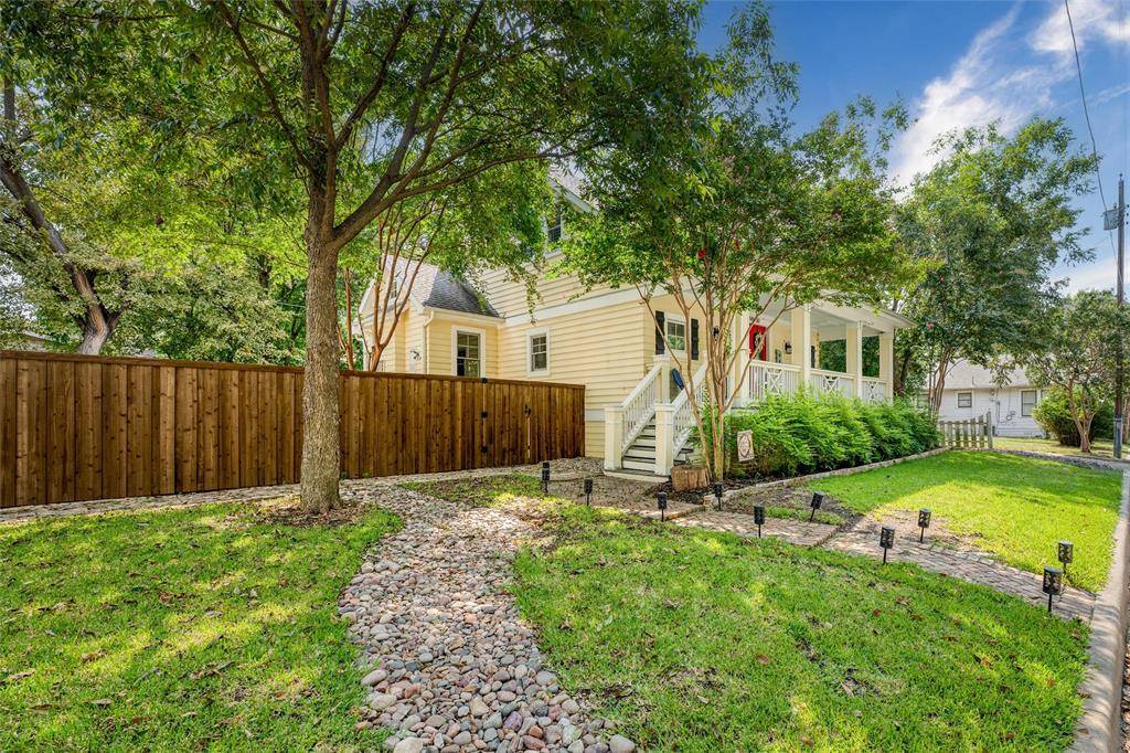 Mckinney, TX 75069,210 Oak Street