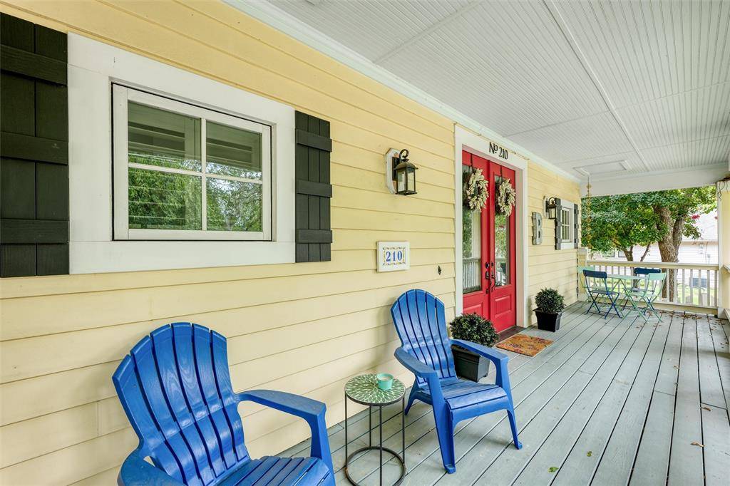 Mckinney, TX 75069,210 Oak Street