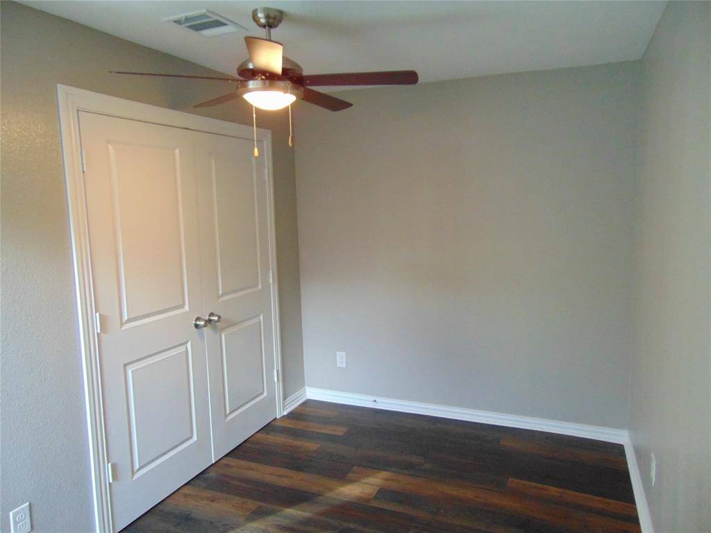 Dallas, TX 75243,9819 Walnut Street #303