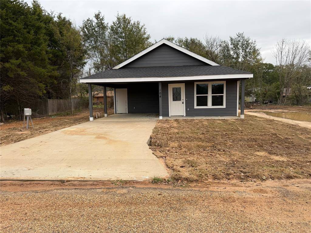 Trinidad, TX 75163,104 Plumthicket Lane