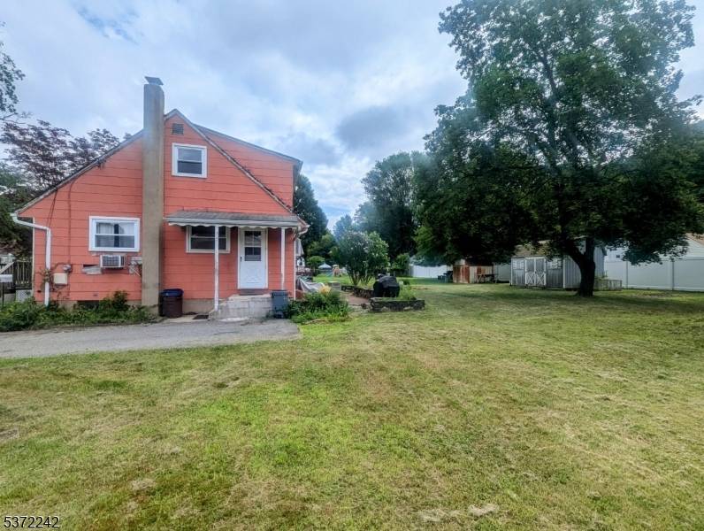 Mine Hill Twp., NJ 07803,15 Janet Dr