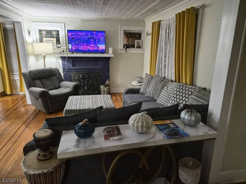 North Plainfield Boro, NJ 07062,95 Farragut Rd