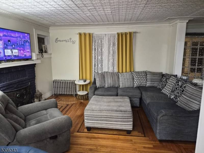 North Plainfield Boro, NJ 07062,95 Farragut Rd