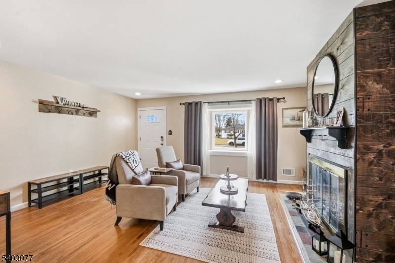 Hamilton Twp., NJ 08690,1038 Estates Blvd