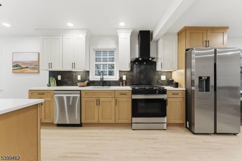 Verona Twp., NJ 07044,33 E Lincoln St