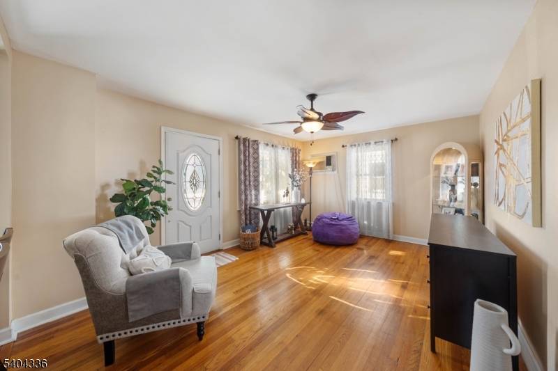 Linden City, NJ 07036,38 Pallant Ave