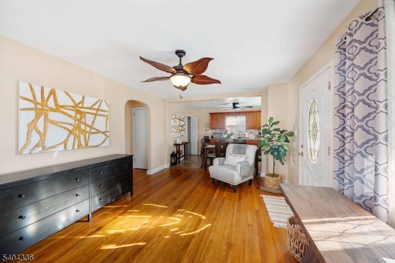 Linden City, NJ 07036,38 Pallant Ave