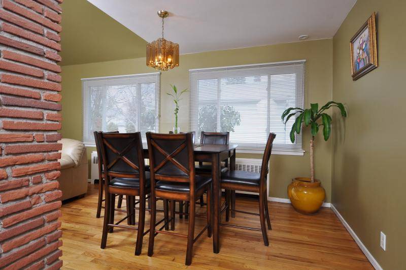 Westfield Town, NJ 07090,633 Norwood Dr