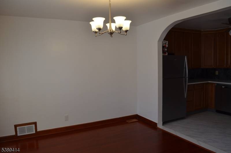 Dunellen Boro, NJ 08812,550 4Th St