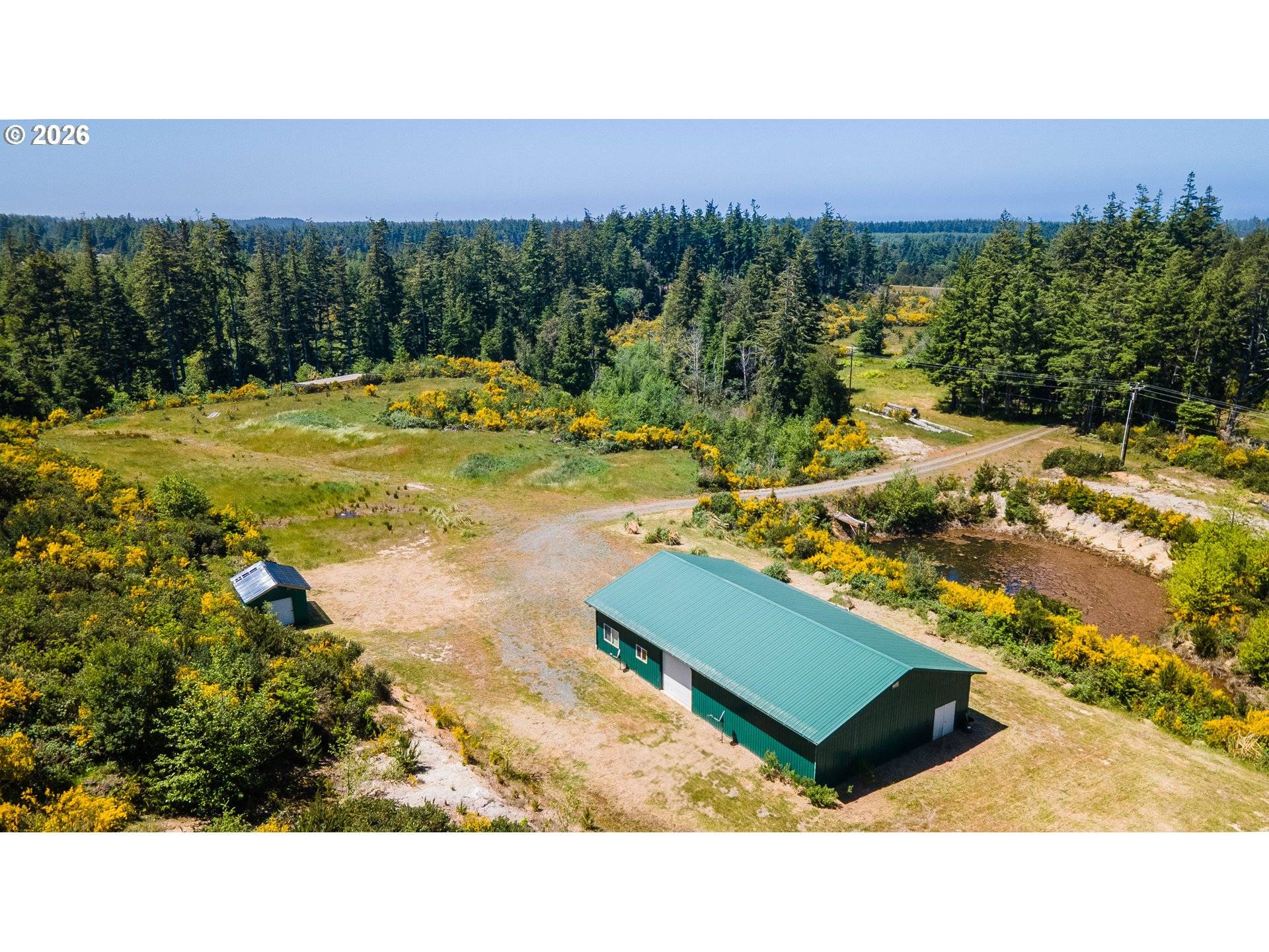 Bandon, OR 97411,87372 LOIS LN