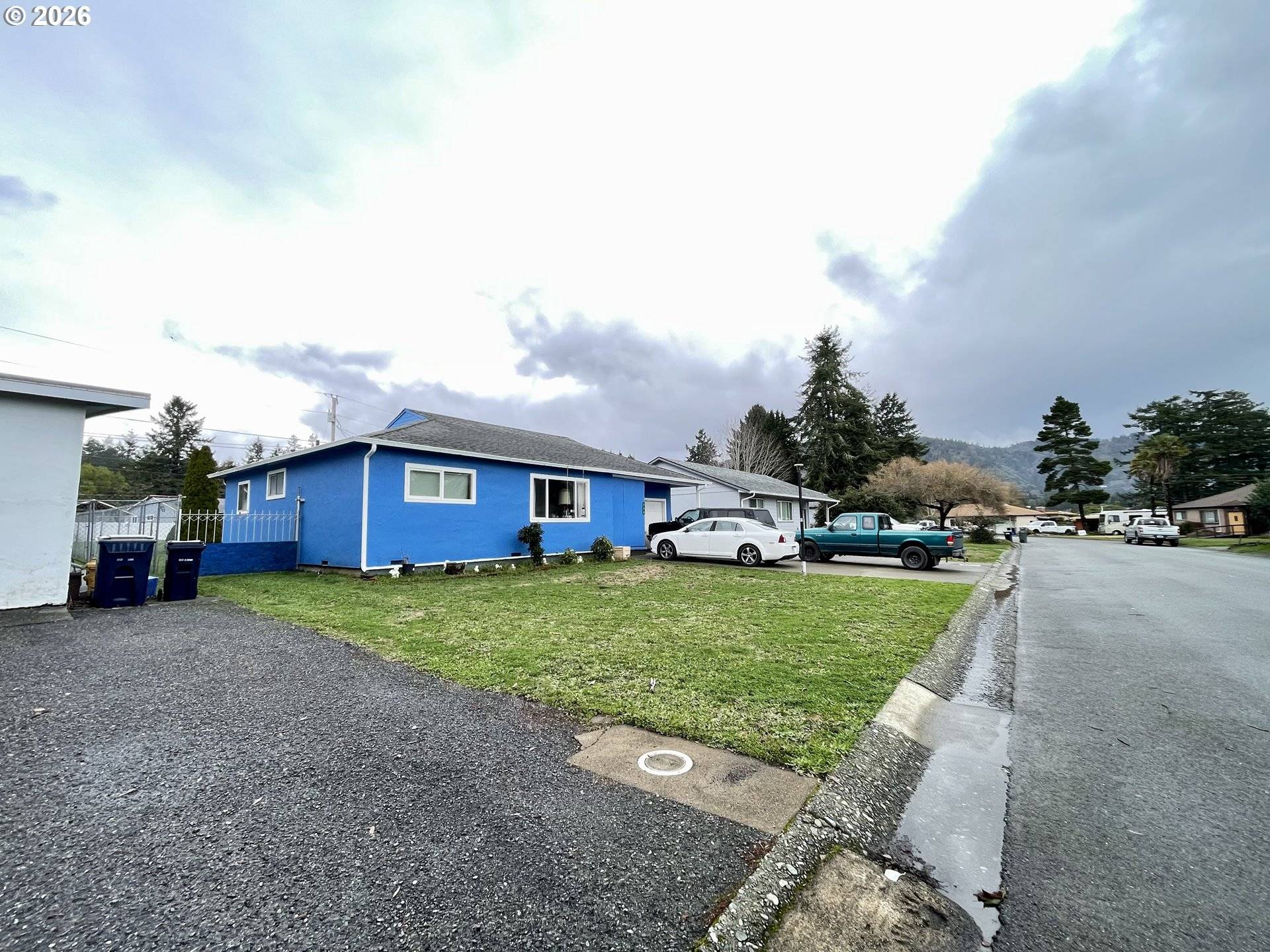 Brookings, OR 97415,328 SPRUCE DR. DR