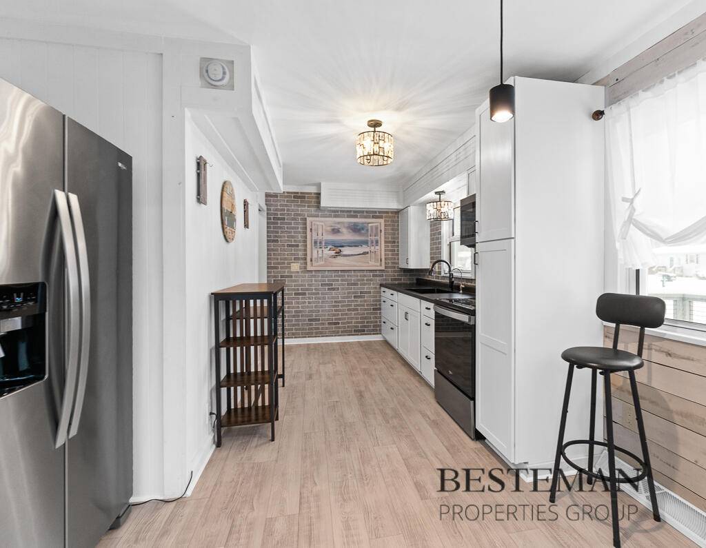 Muskegon, MI 49445,1290 Sherwood DR