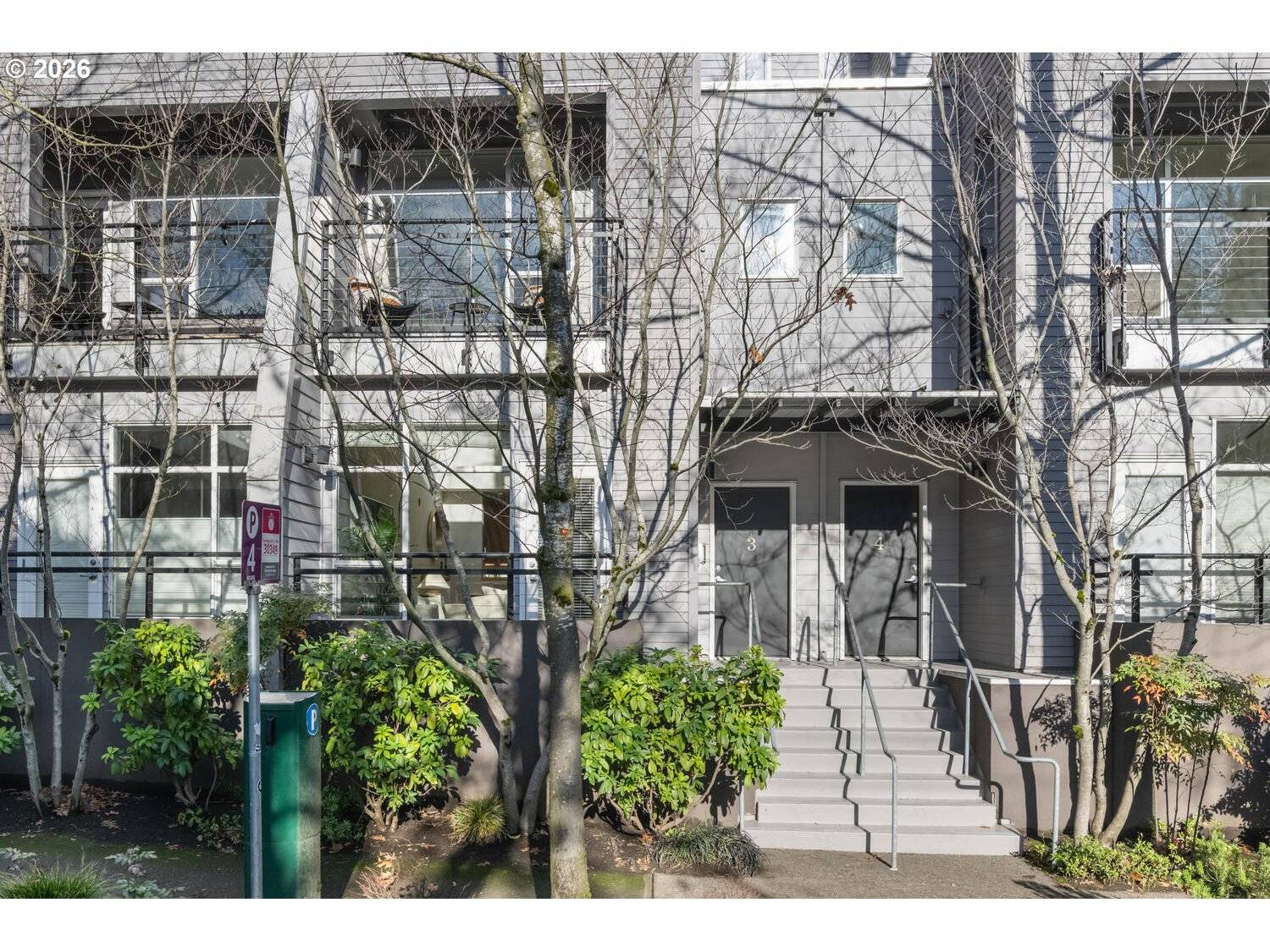 Portland, OR 97210,2327 NW NORTHRUP ST #3