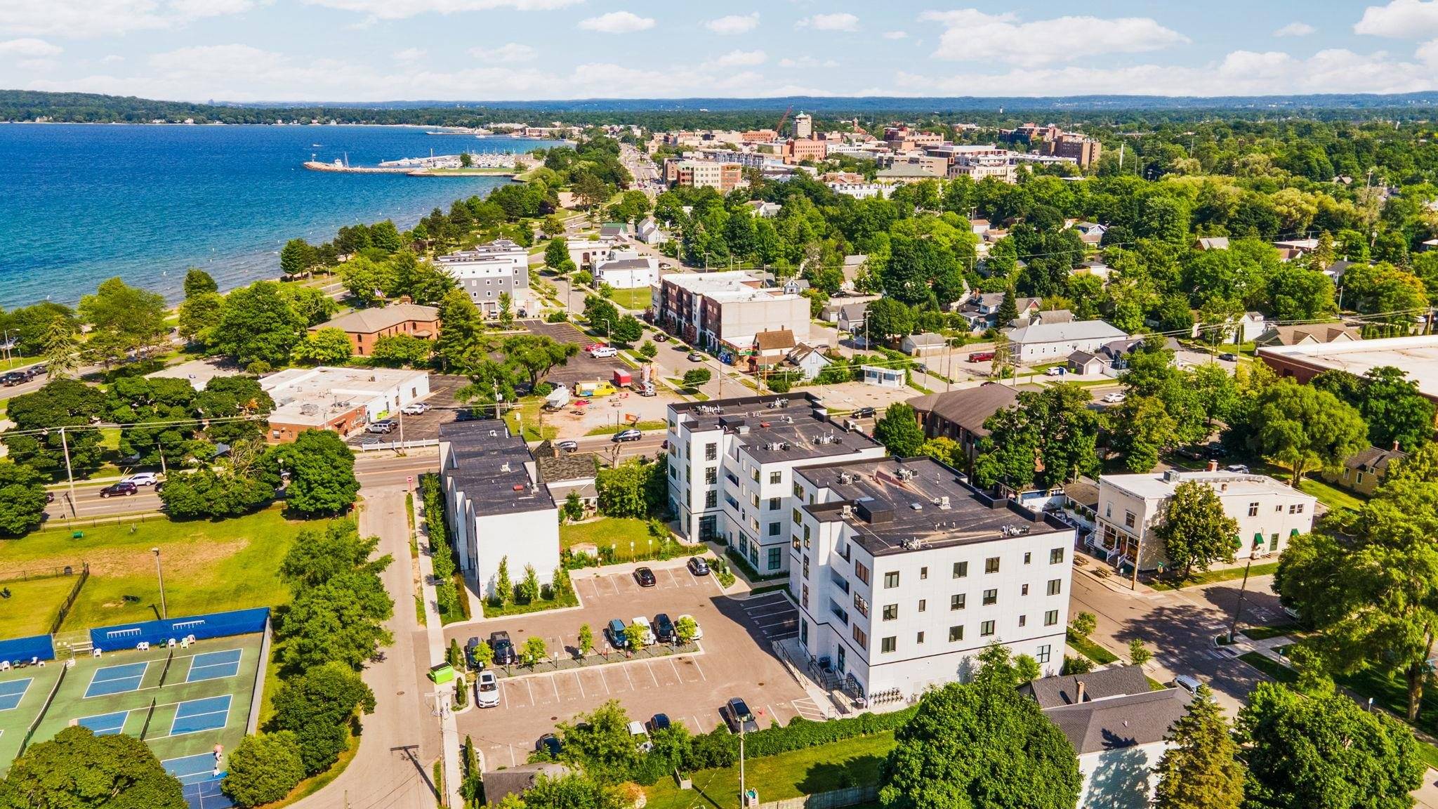 714 #308 Randolph ST, Traverse City, MI 49684