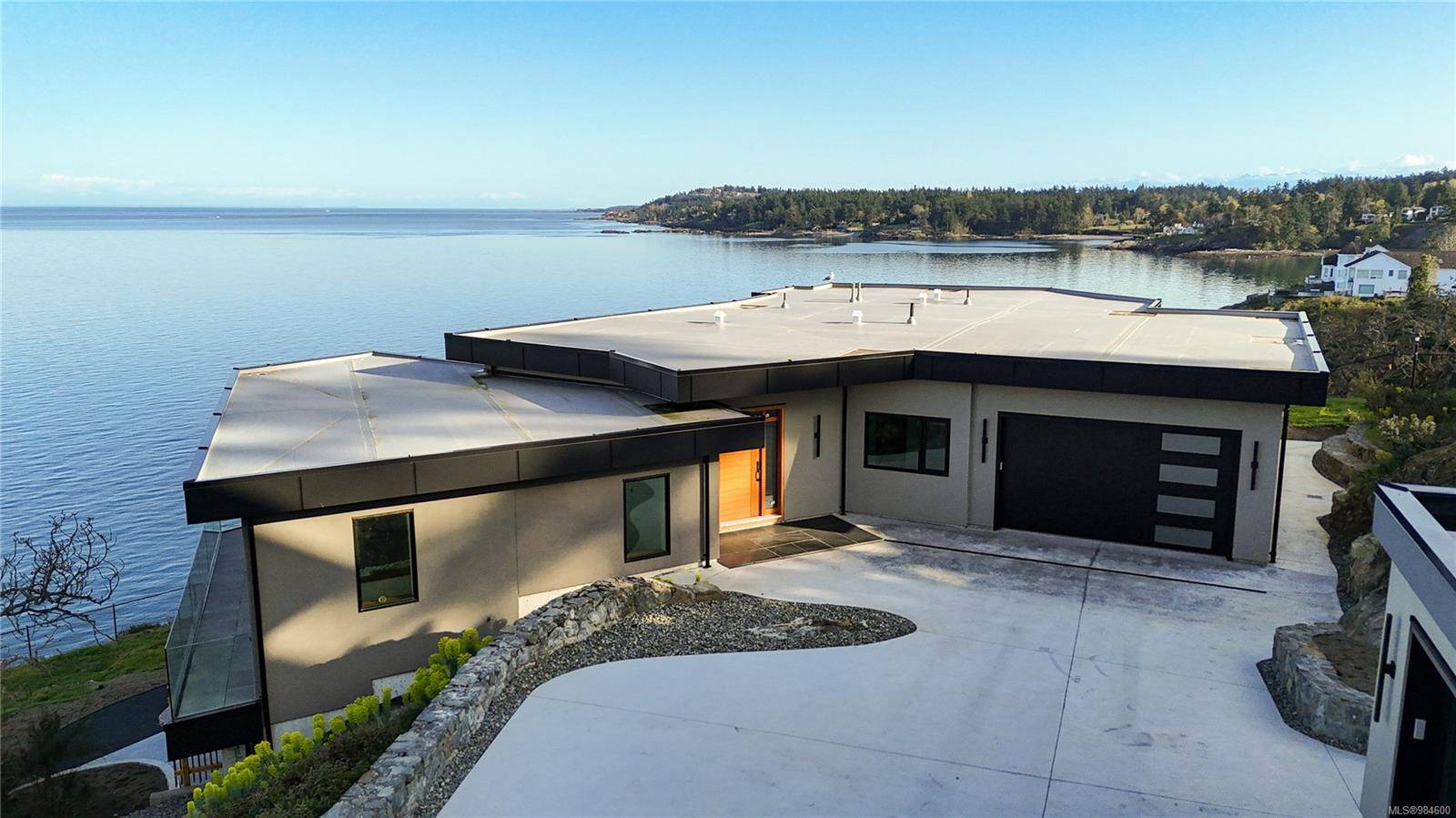 Saanich, BC V8X 5J2,4351 Gordon Head Rd