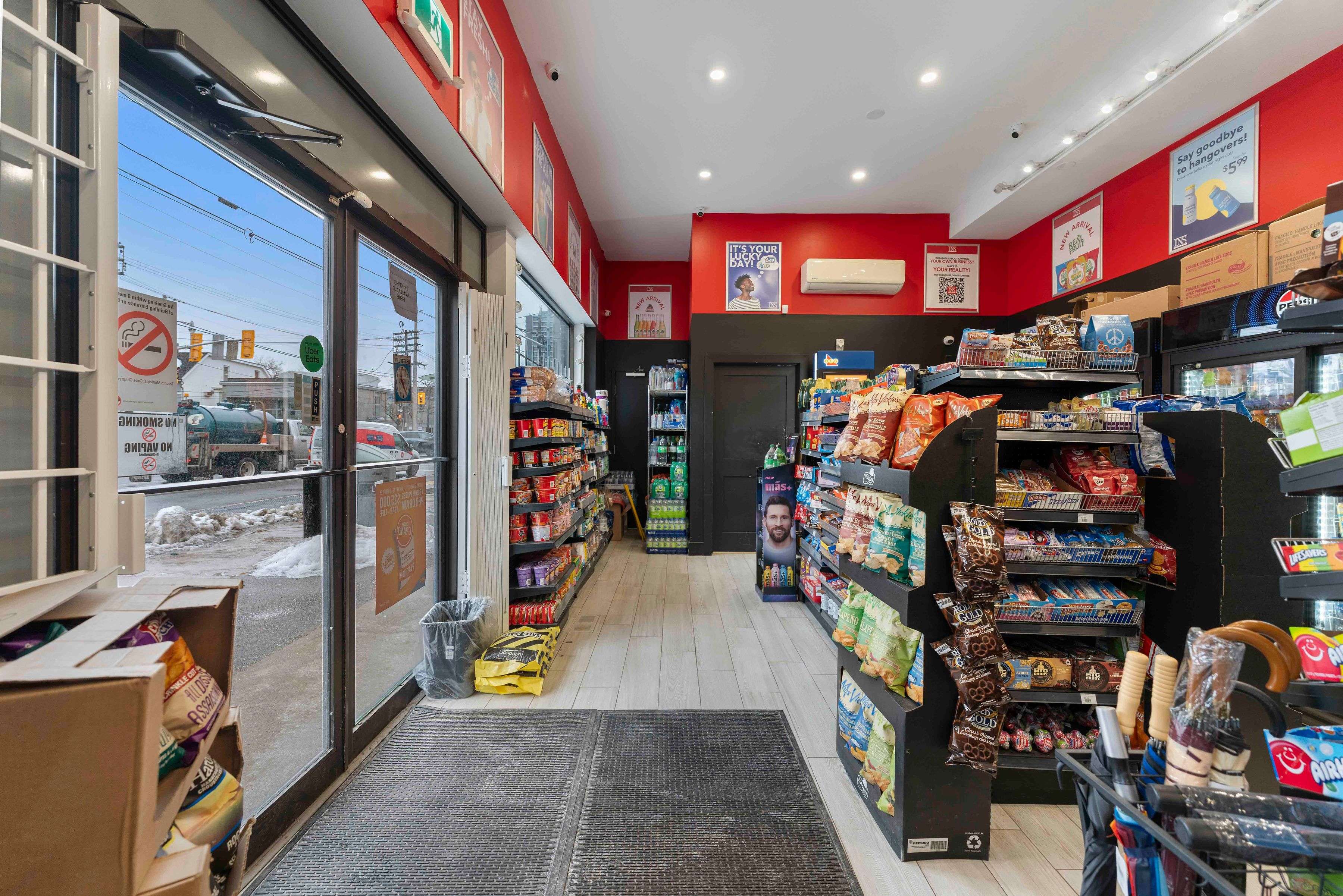 Toronto C02, ON M5R 2H6,142 Avenue RD