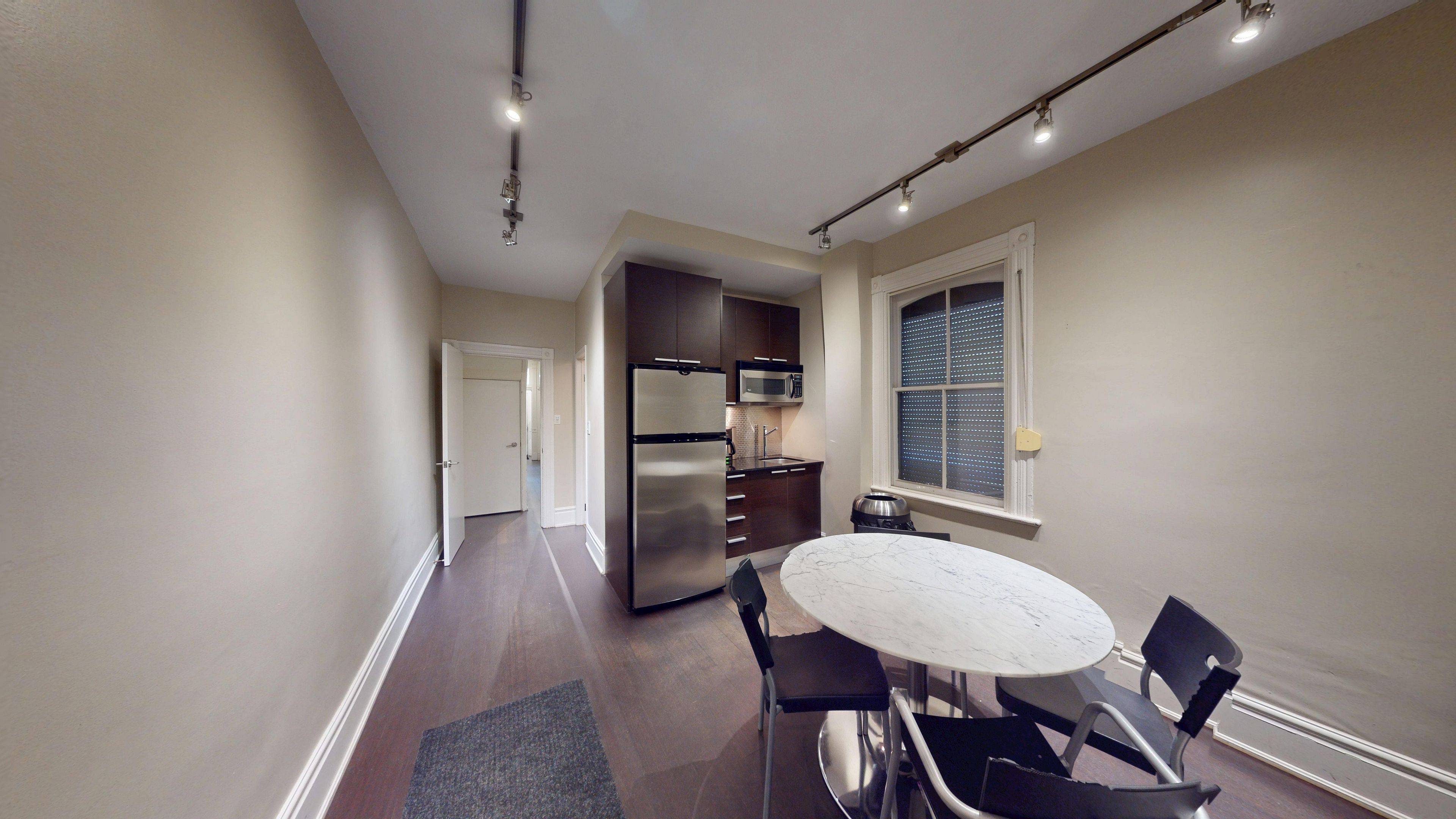 Toronto C01, ON M5V 1Y4,540 - 542 Richmond ST