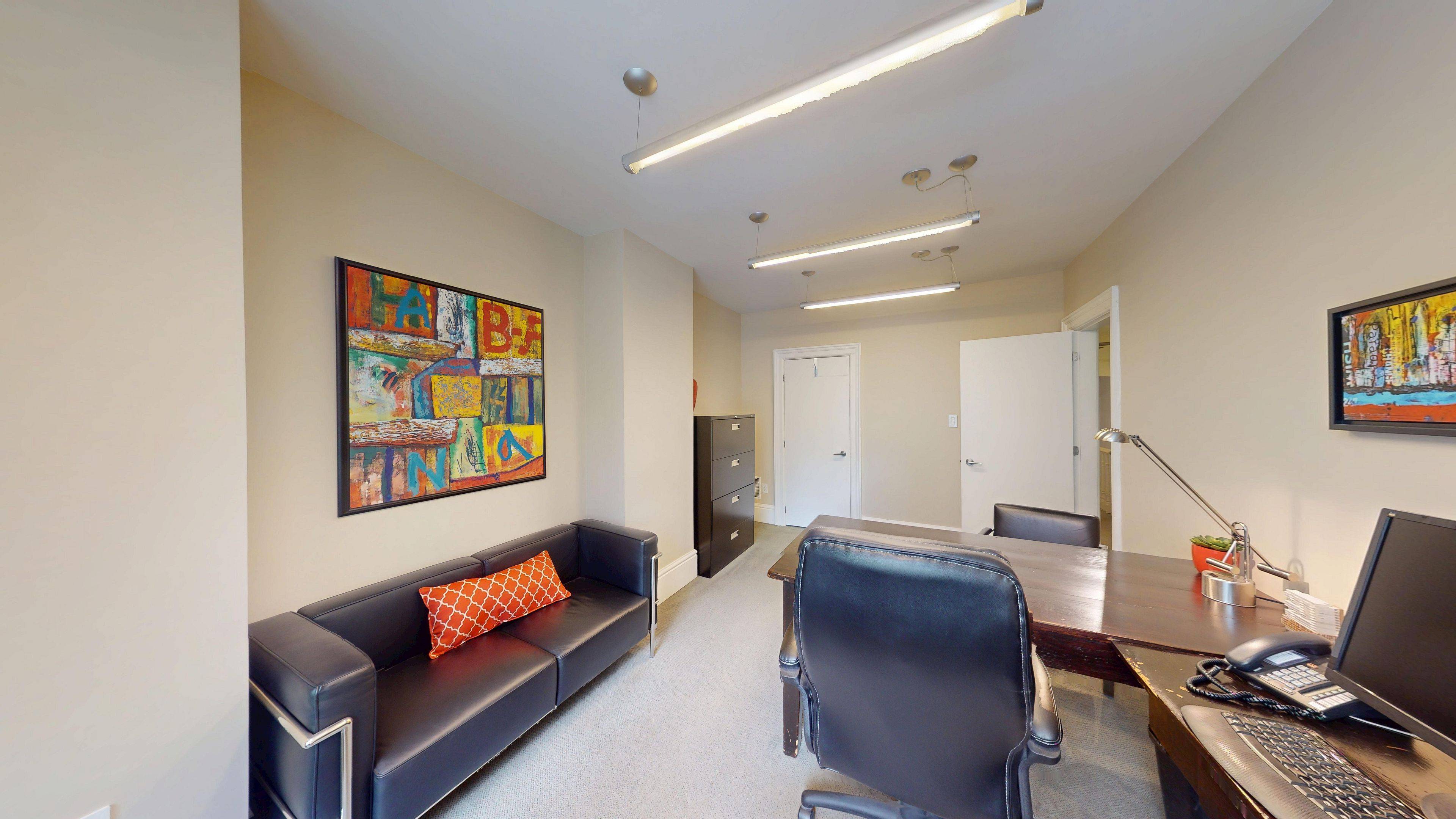 Toronto C01, ON M5V 1Y4,540 - 542 Richmond ST