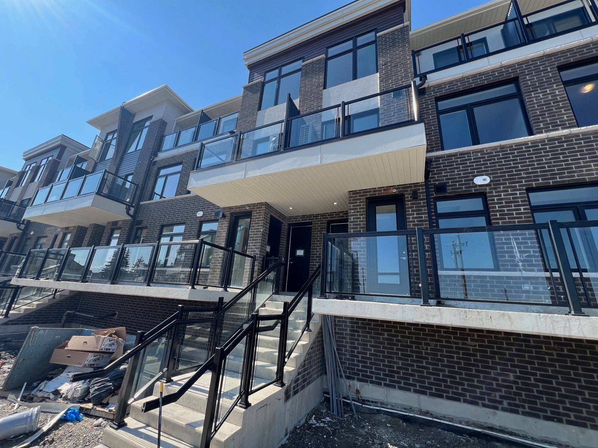 Pickering, ON L1V 0H1,755 Omega DR #220