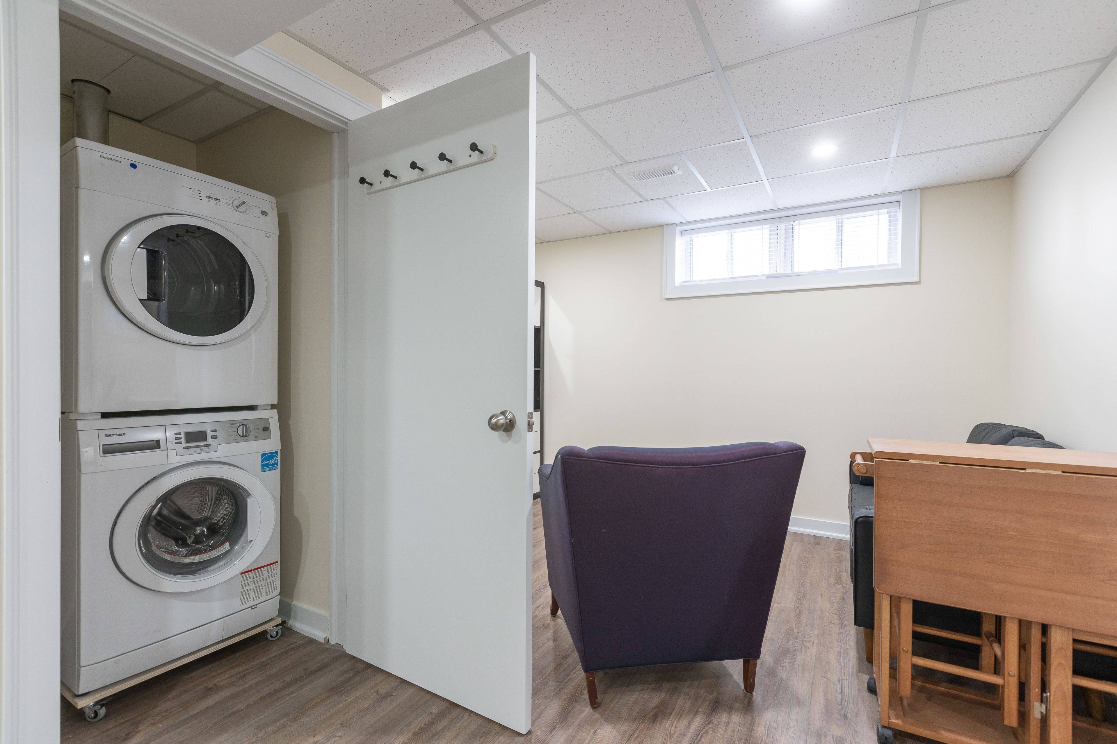 Toronto E09, ON M1G 2B3,5 Barlow RD