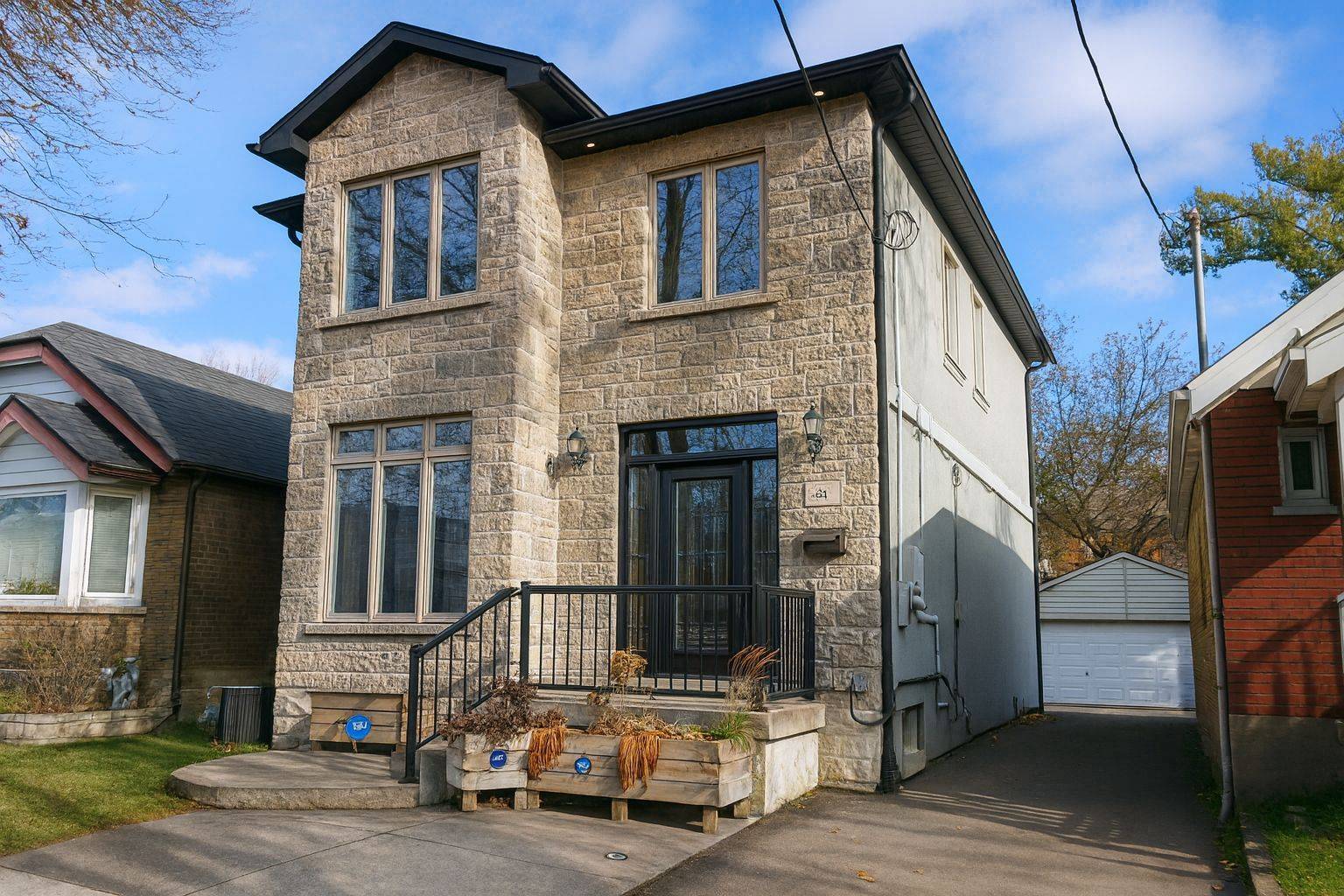 Toronto E03, ON M4K 3W9,1291 Pape AVE #Main