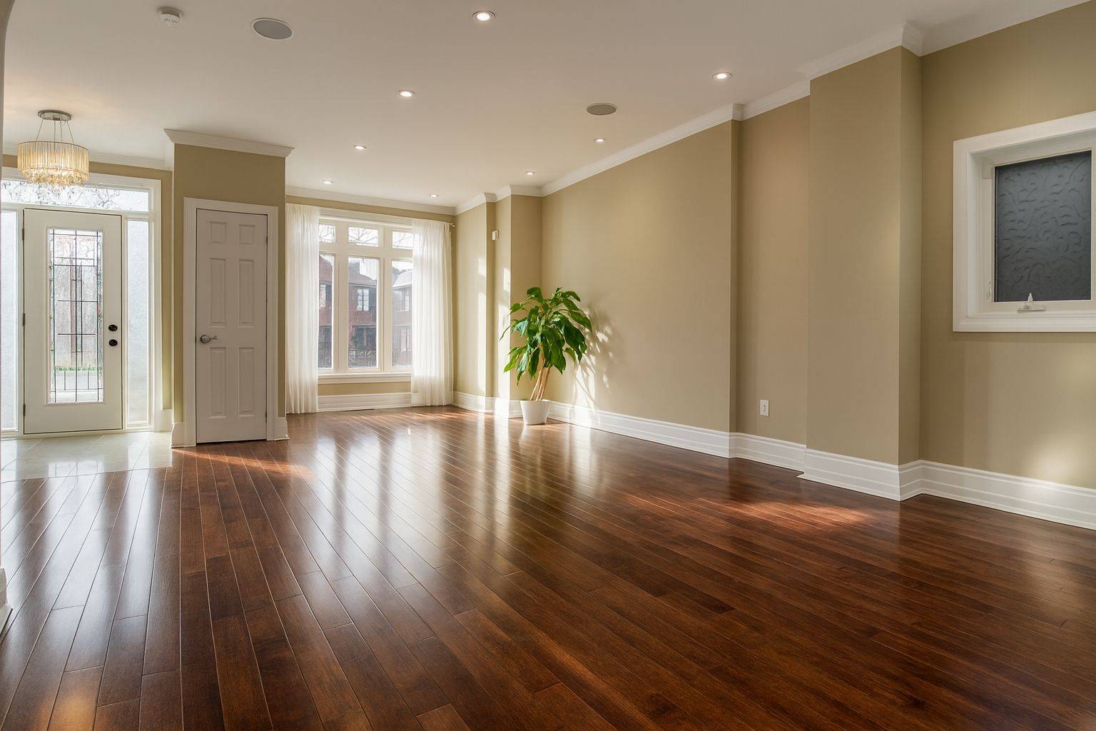 Toronto E03, ON M4K 3W9,1291 Pape AVE #Main