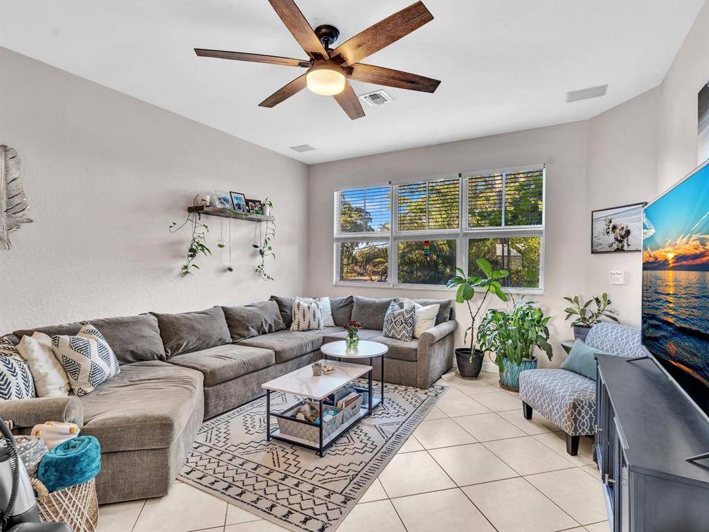 Fort Lauderdale, FL 33305,1839 N Dixie Hwy #1839