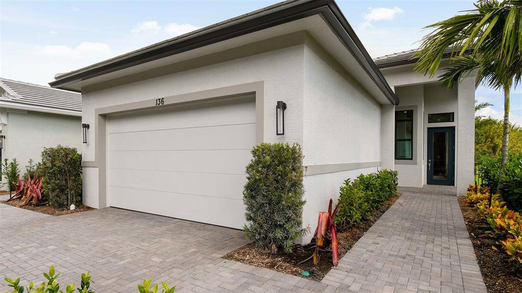 Port St Lucie, FL 34952,391 SE VIA SANGRO