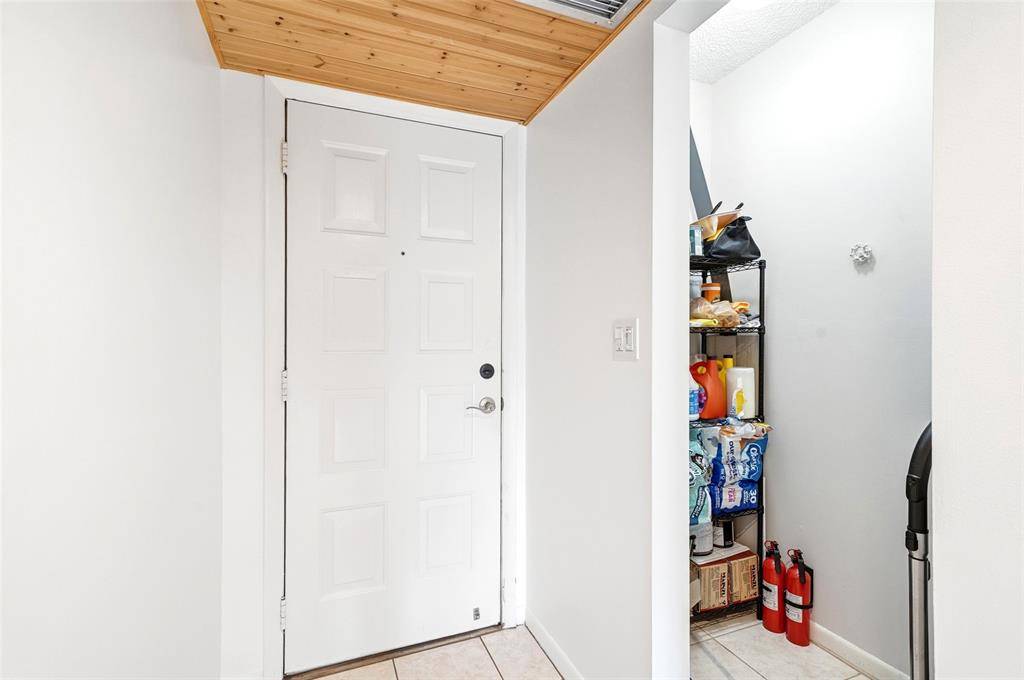 Coconut Creek, FL 33066,3053 Carambola Cir #2327