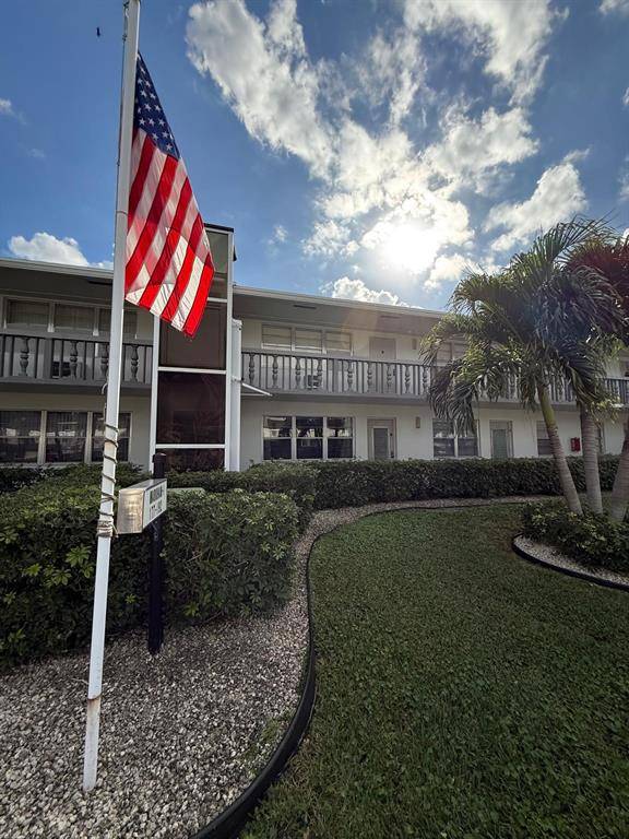 Deerfield Beach, FL 33442,180 Markham I #180