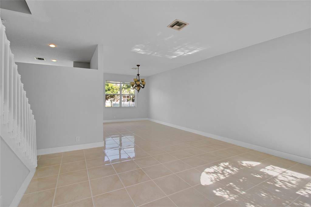 Coral Springs, FL 33076,5240 NW 112th Way