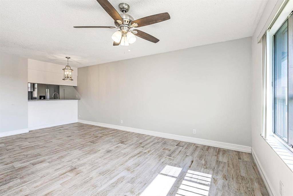 Coral Springs, FL 33071,911 Twin Lakes Dr #3-N