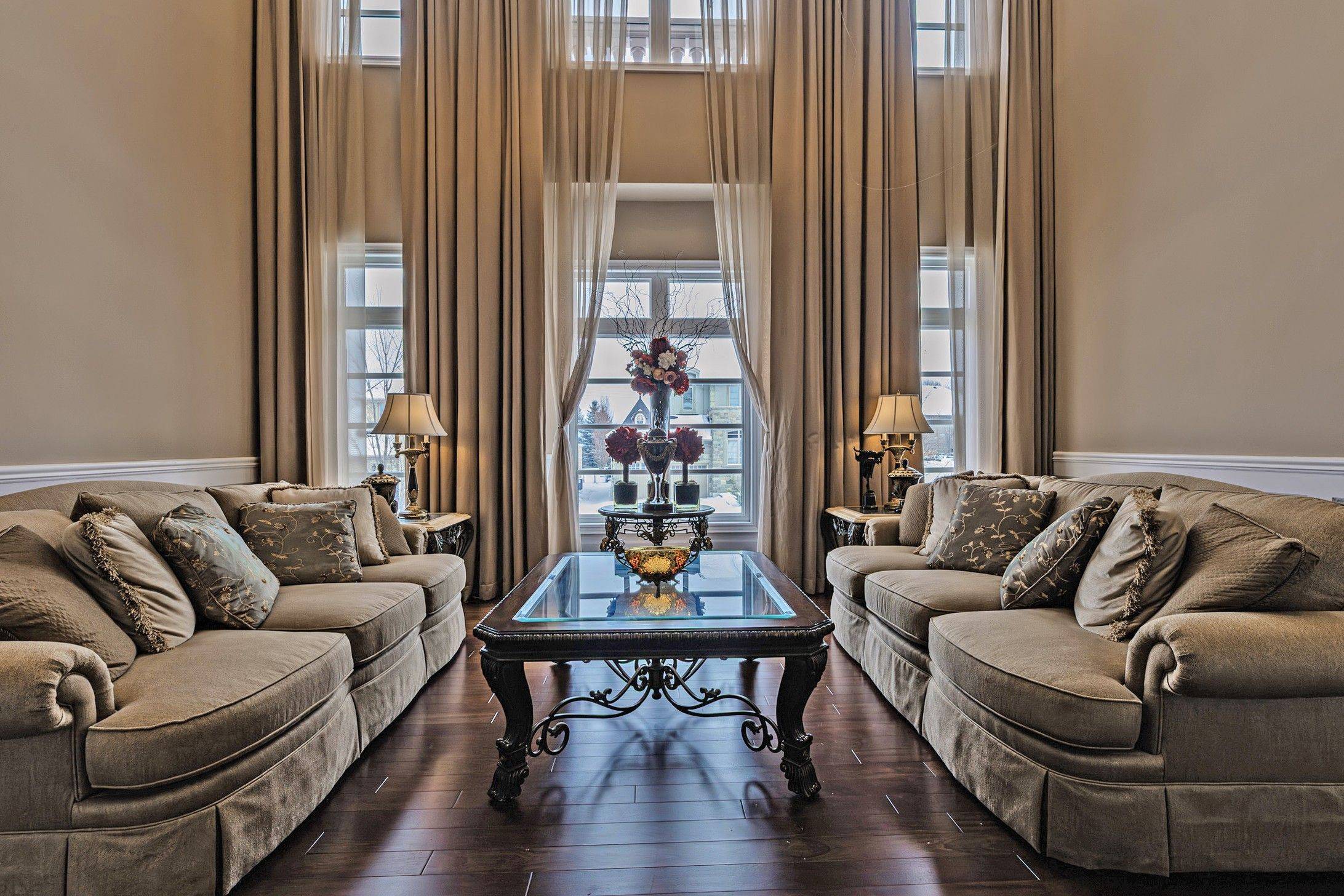 Aurora, ON L4G 0K4,123 Carisbrooke CIR