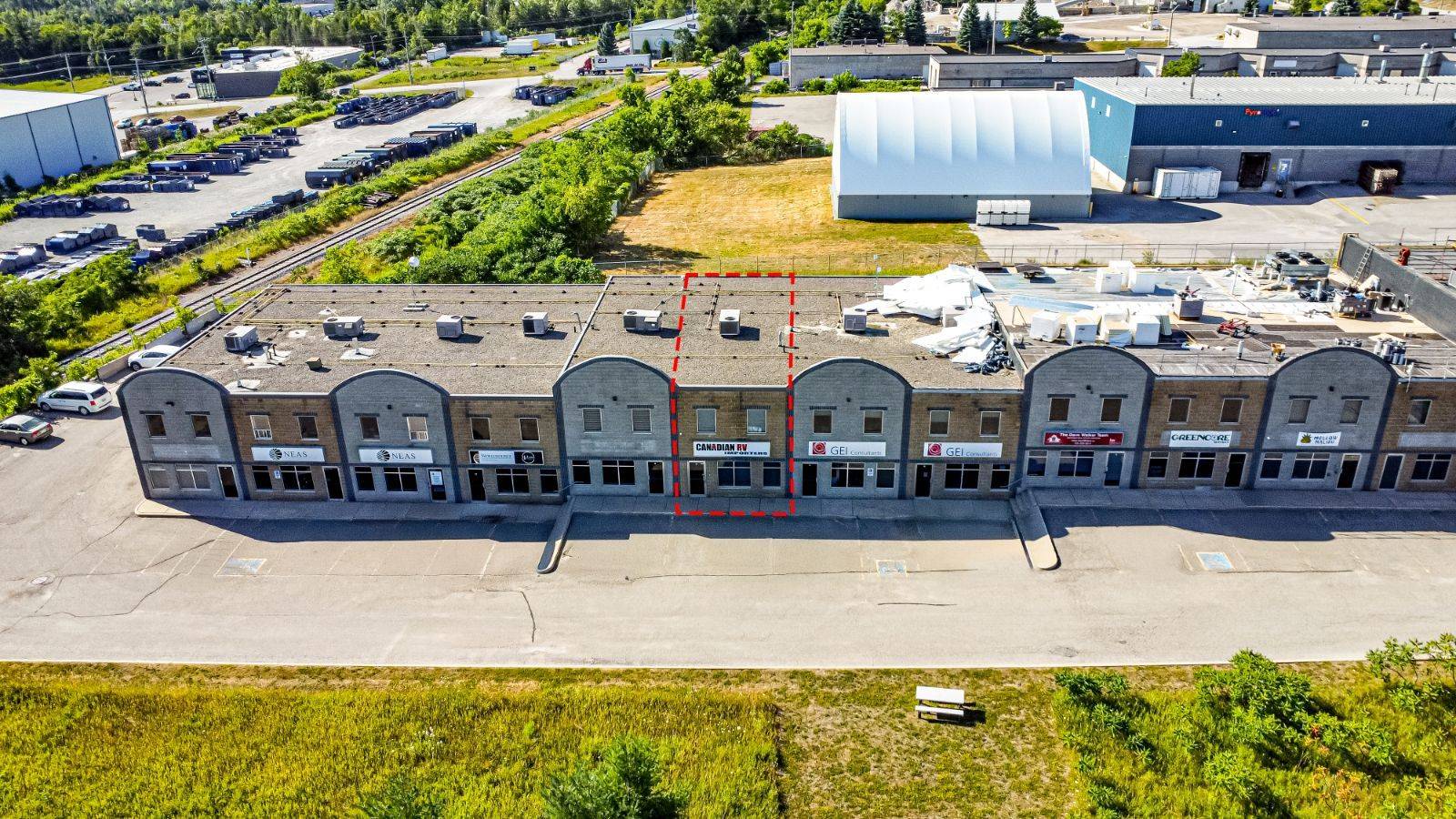 Barrie, ON L4N 0B7,647 Welham RD #15