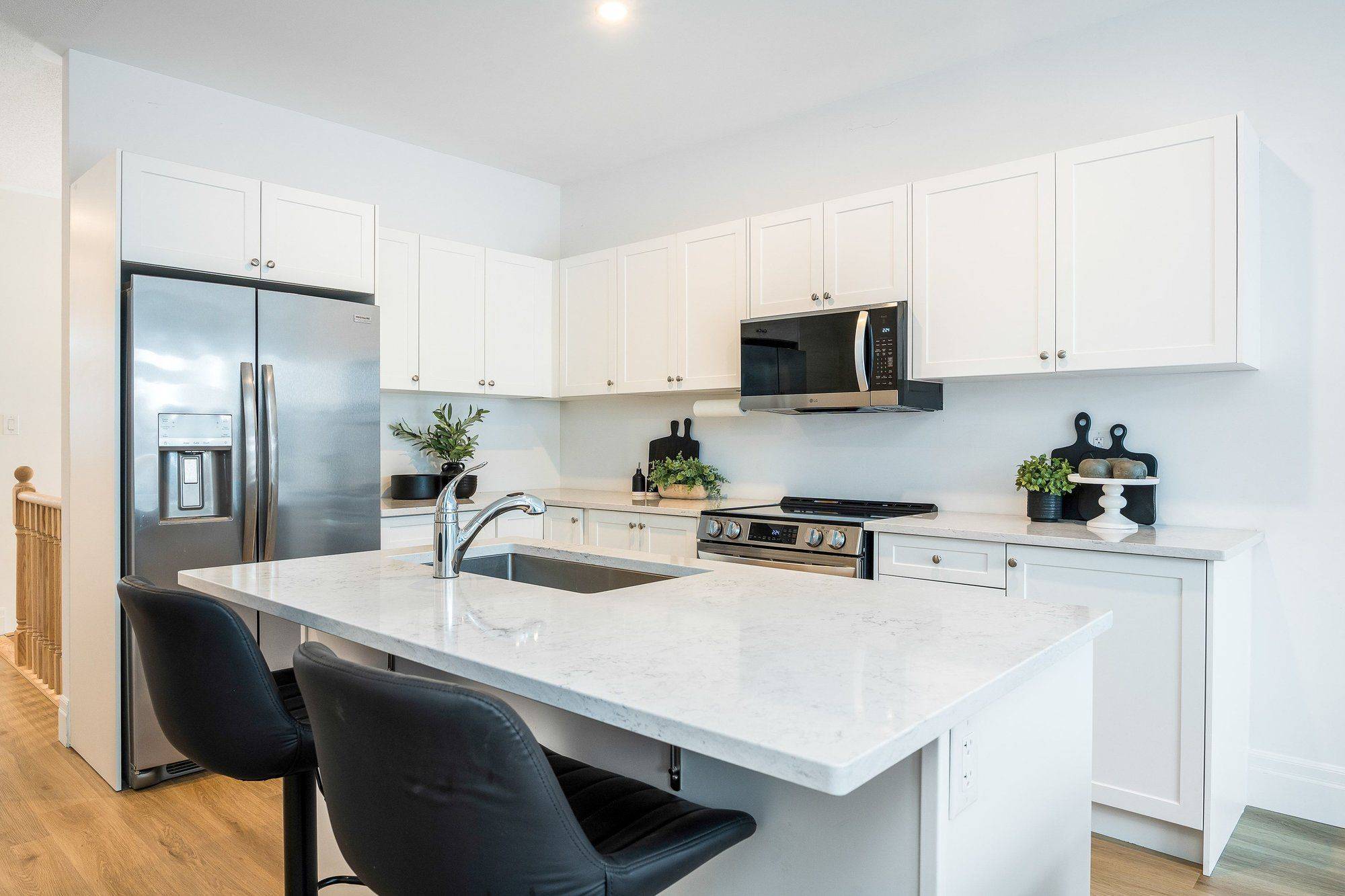 Clearview, ON L0M 1S0,248 Duncan ST