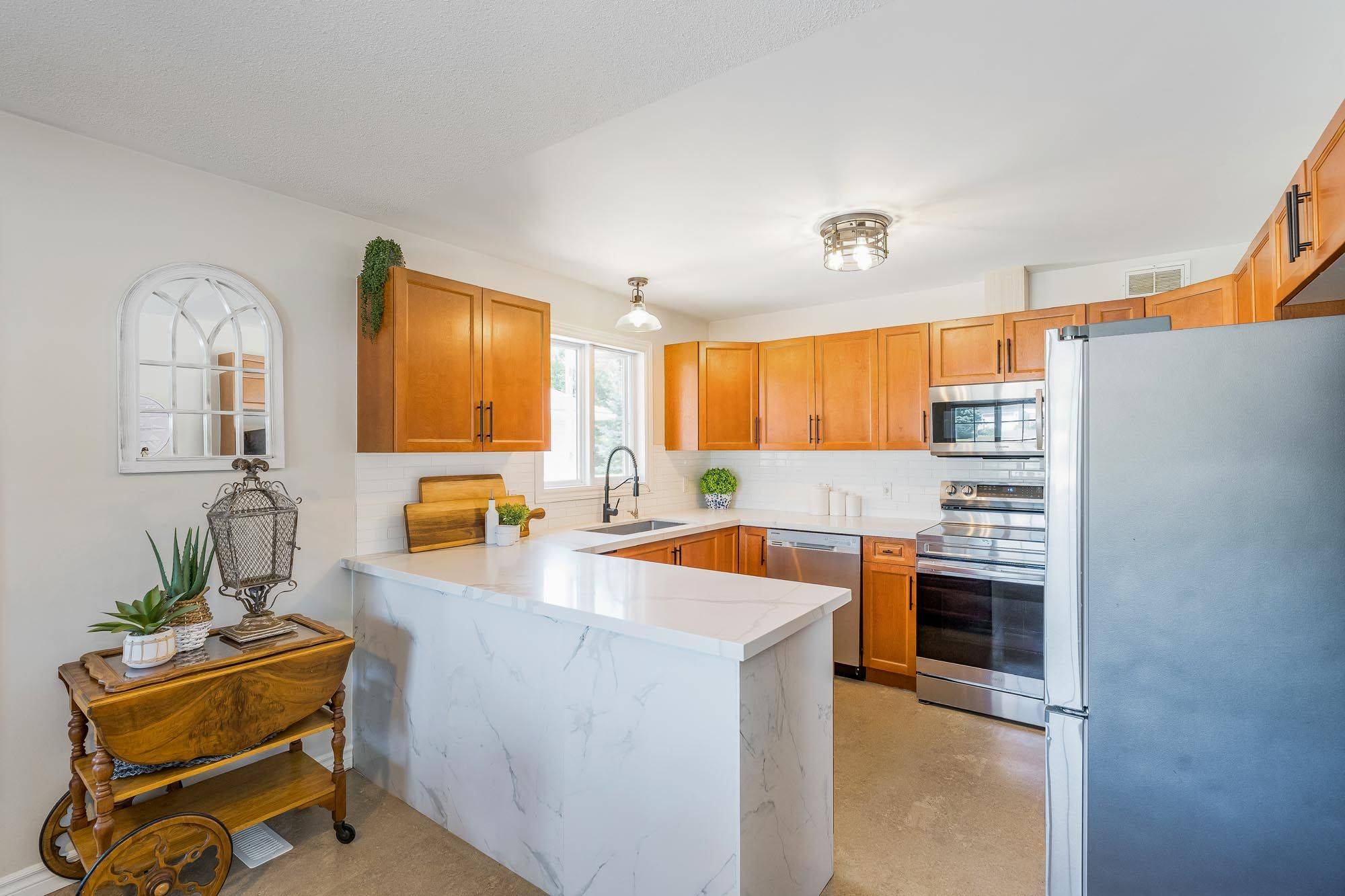 Wasaga Beach, ON L9Z 3A8,61 Pennsylvania AVE