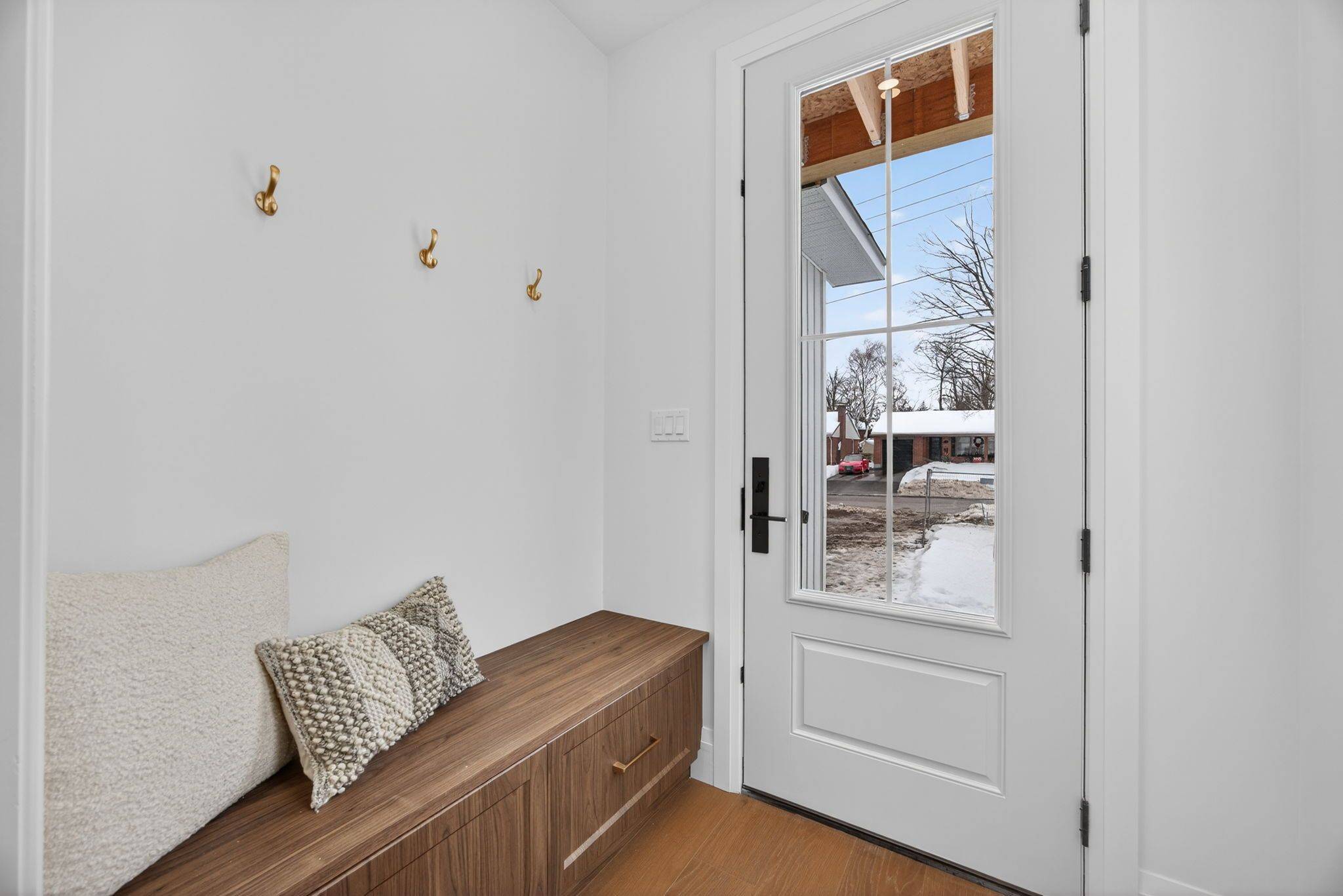 Barrie, ON L4M 4M2,75 Vancouver ST