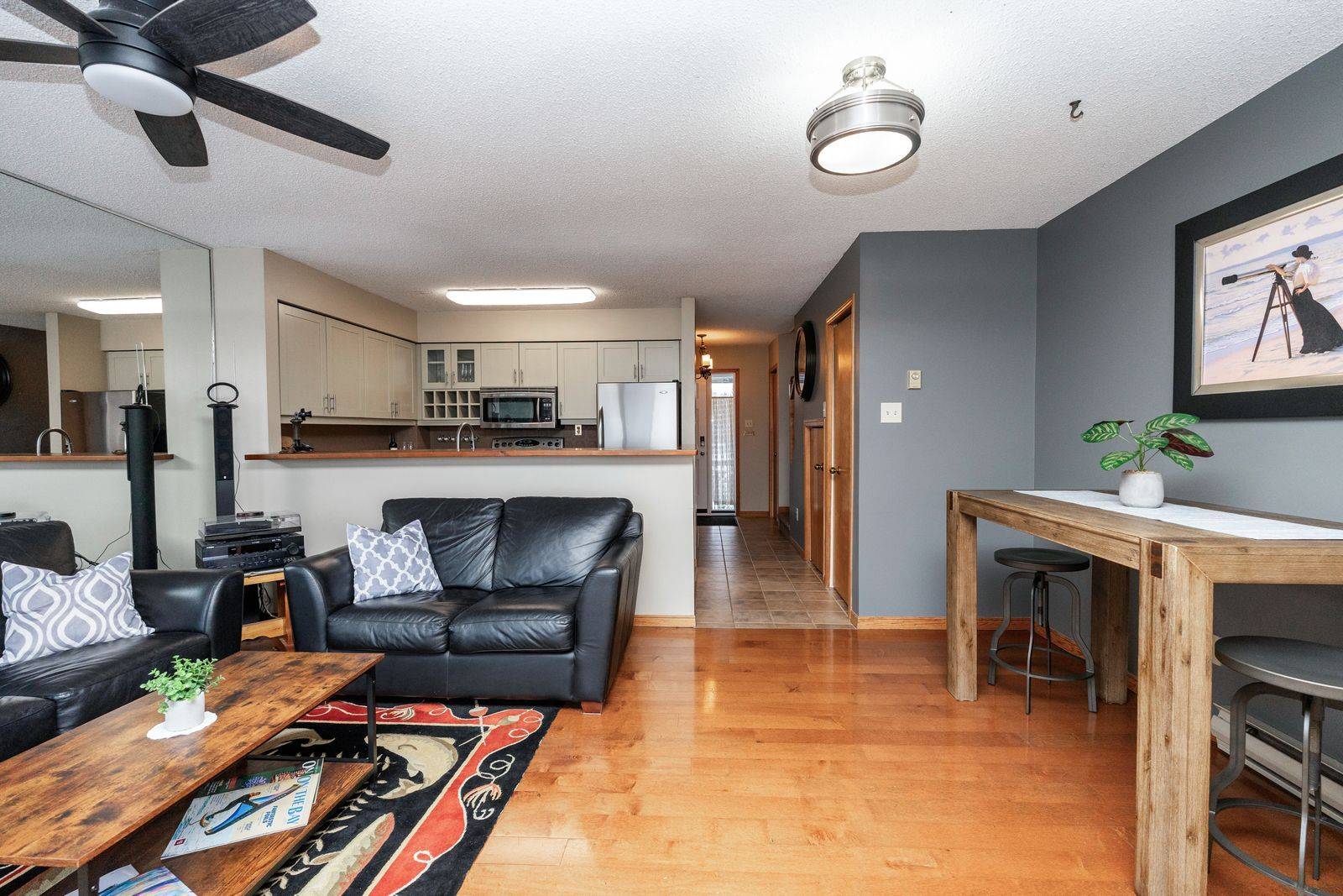 Collingwood, ON L9Y 5S3,8 Ramblings WAY #121