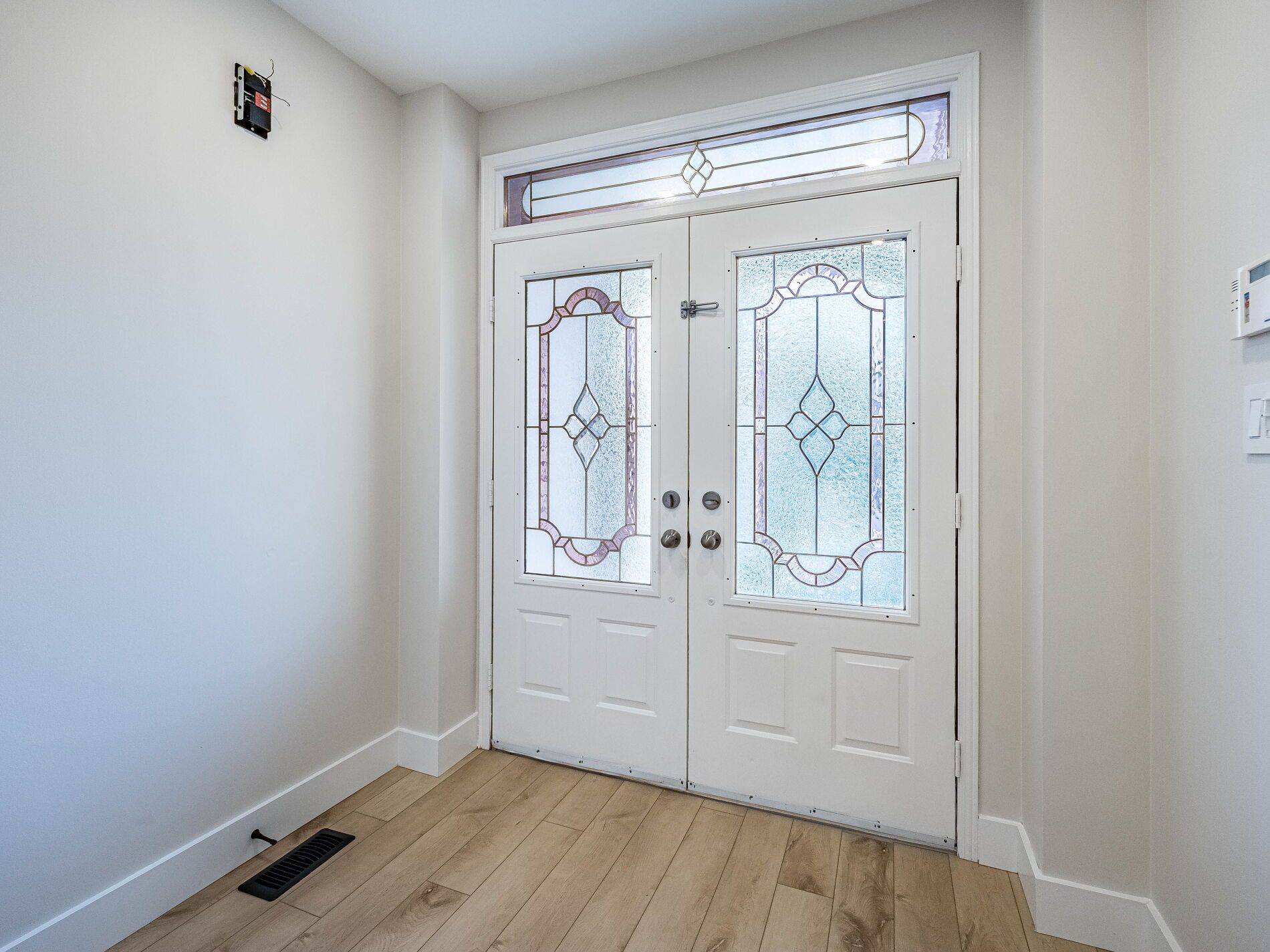 Mississauga, ON L5N 8A6,7676 BLACK WALNUT TRL E