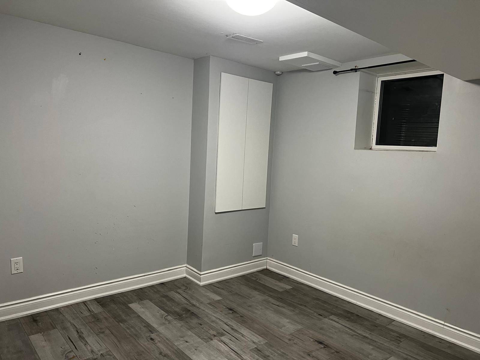 Brampton, ON L7A 4C1,92 Humberstone CRES