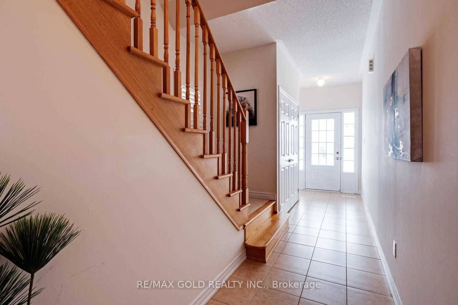 Brampton, ON L6X 5L3,71 Lanark CIR