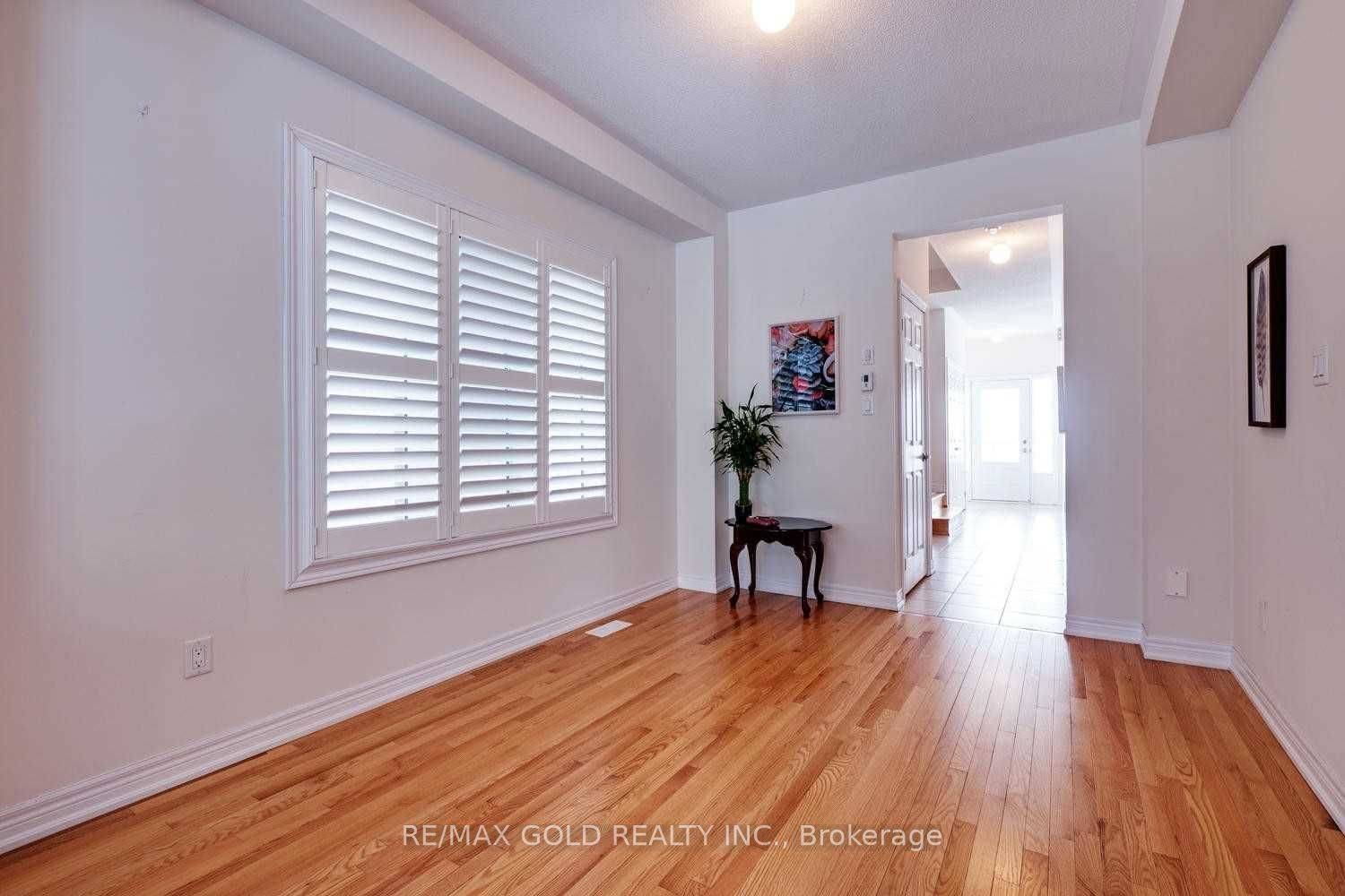 Brampton, ON L6X 5L3,71 Lanark CIR