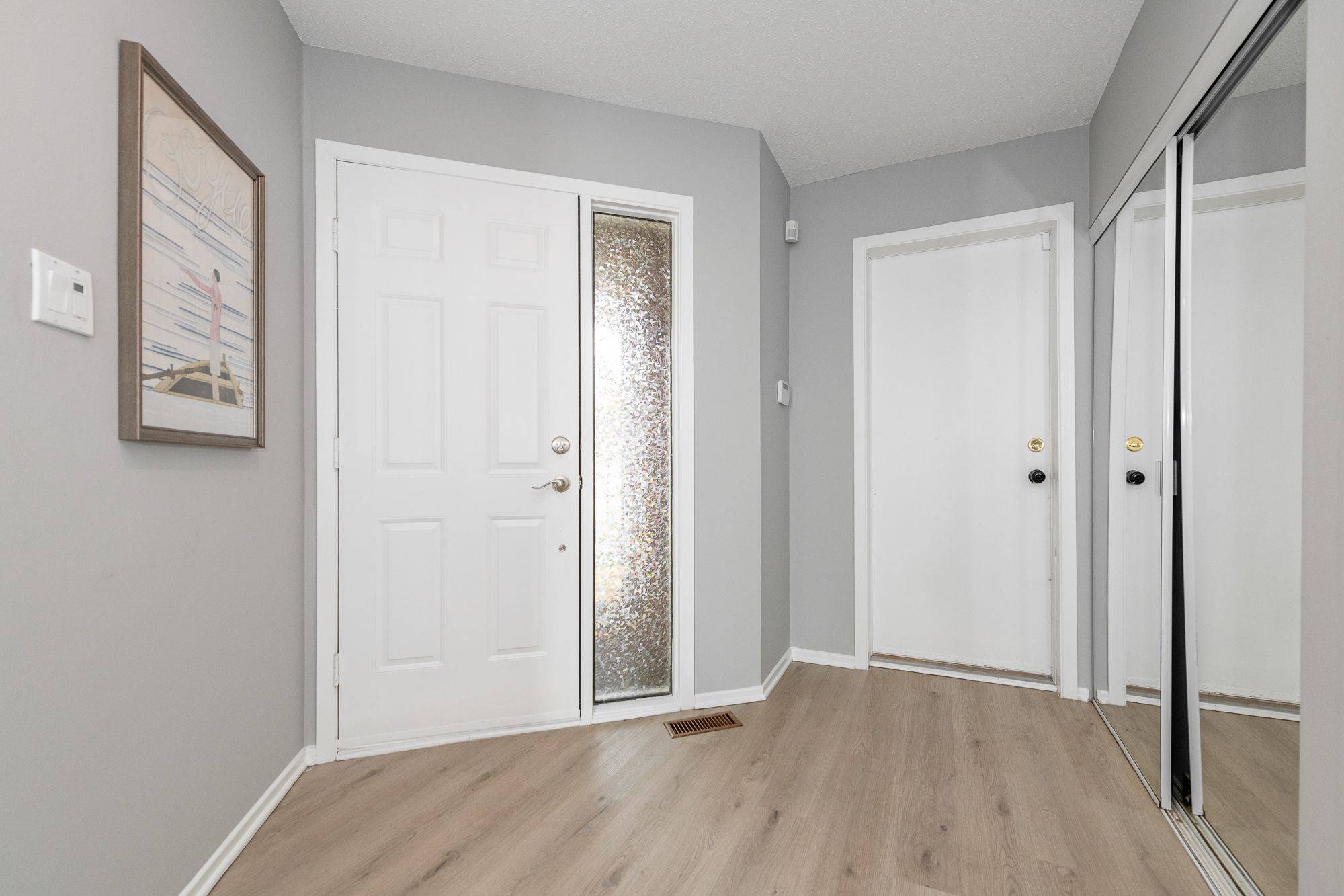 Kanata, ON K2M 1M3,2 CHICKASAW CRES