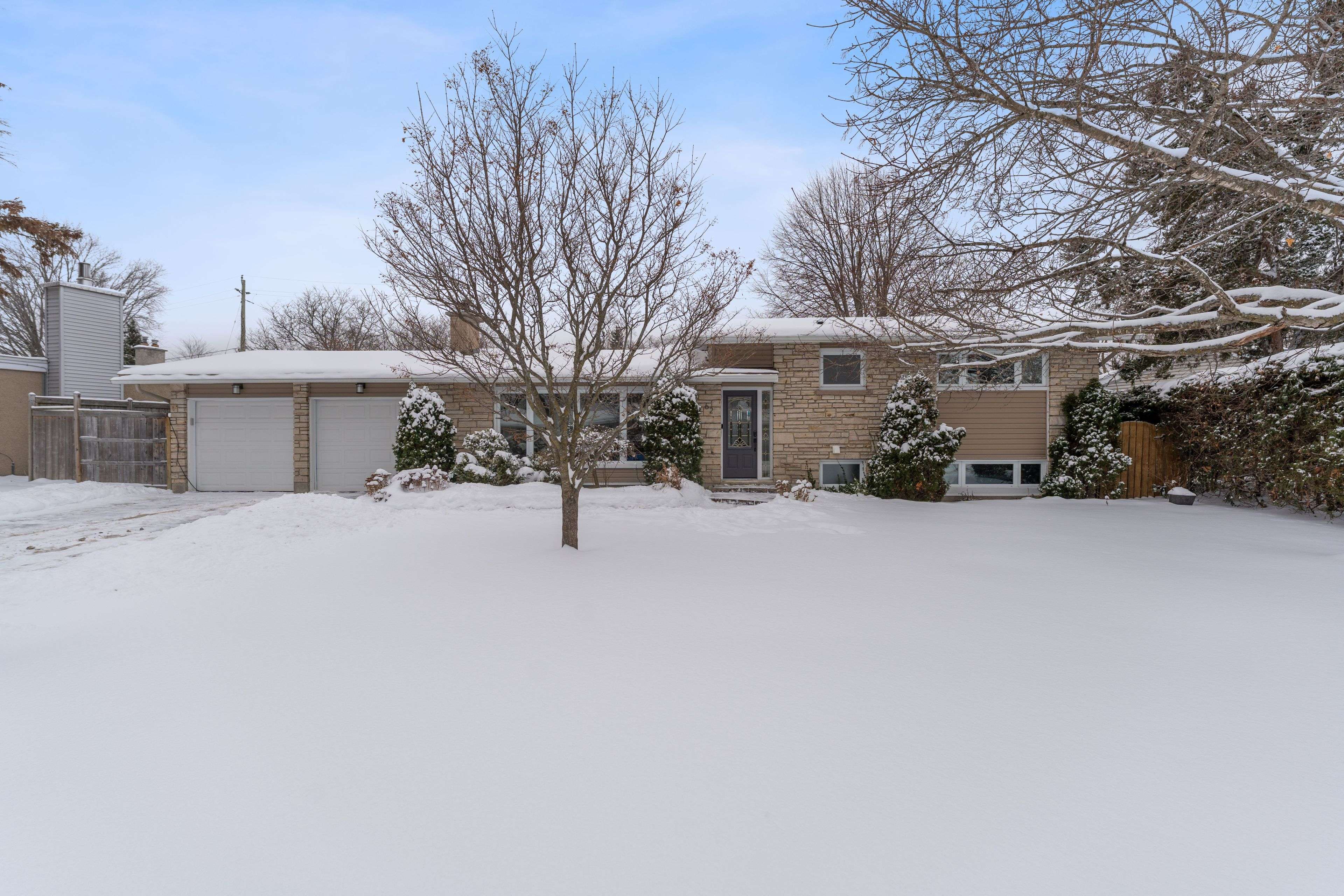 Crystal Bay - Rocky Point - Bayshore, ON K2H 5N1,62 Crystal Beach DR