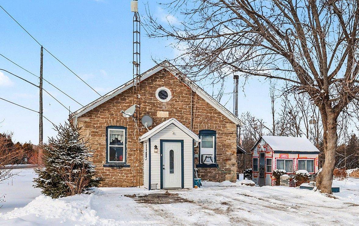 Elizabethtown-kitley, ON K0G 1G0,655 County Road 29 RD