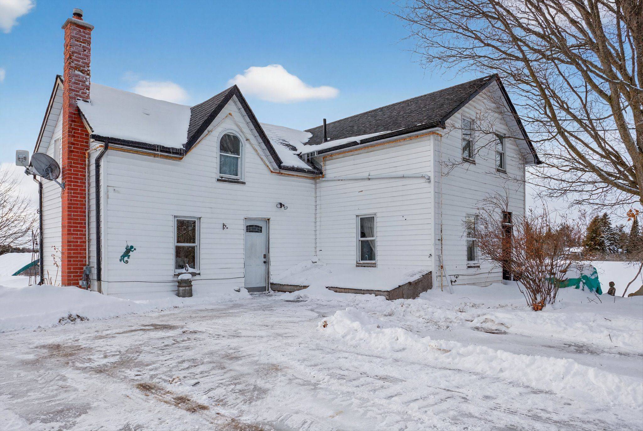 Selwyn, ON K9J 6X2,1132 Tara RD